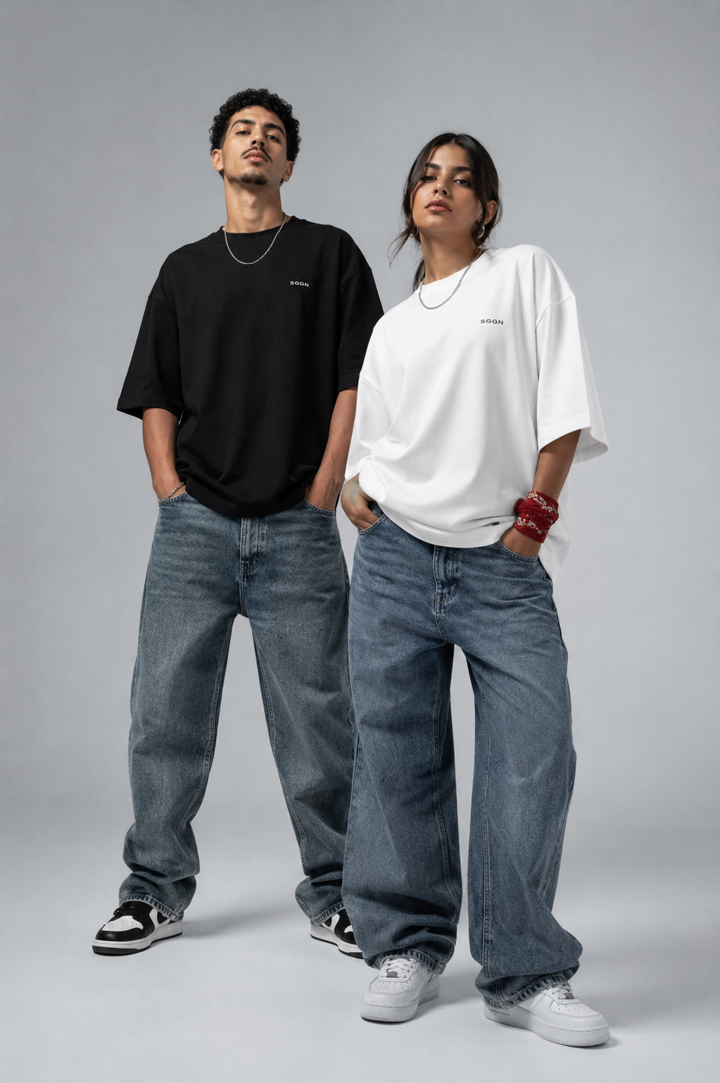 Deux modèles portent la collection STRONGGEN